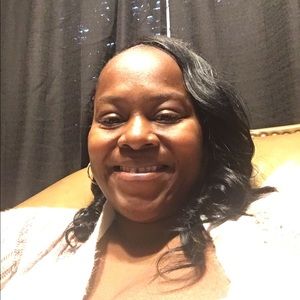 Meet your Posher, Latisha